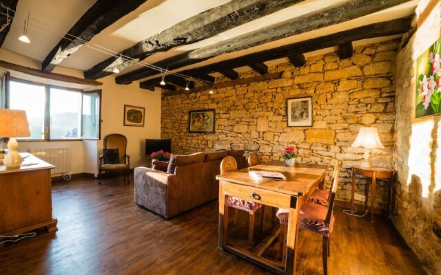 Magical view over Dordogne' s river in BEYNAC