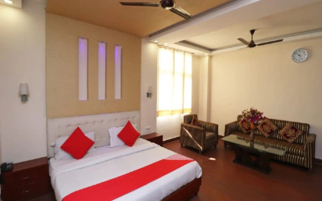 Hotel Dream Land by OYO