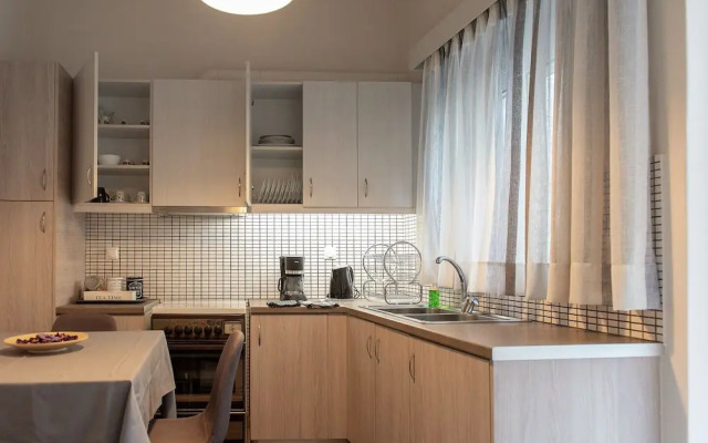 Classy & Spacious Flat near Marina of Patra