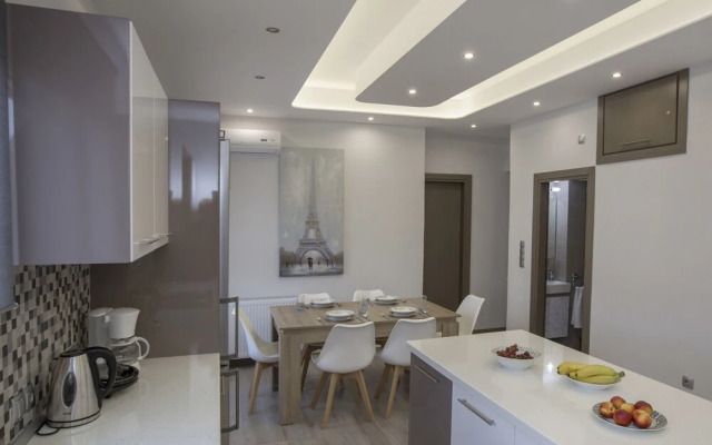 Acropolis Gem by GHH