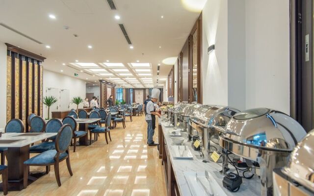 Reyna Luxury Hotel