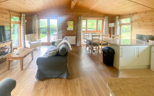 Edw Lodge