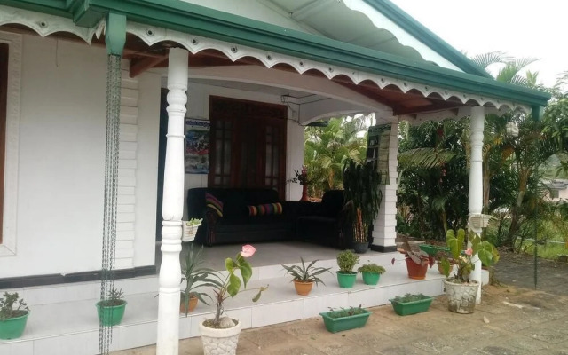 Yoho Jai Bangalow