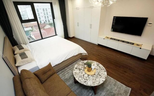 Bayhomes D' Le Roi Soleil Apartment