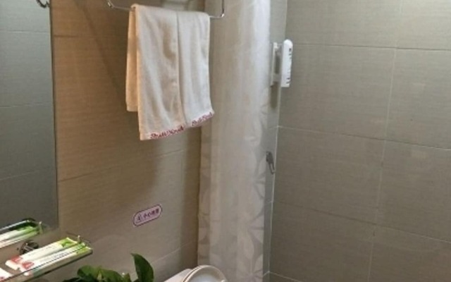 Shell Bengbu Huaiyuan County West Yuwang Road Hotel