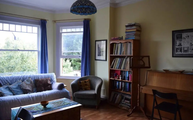 Cosy 1 Bedroom Flat in Quiet Area