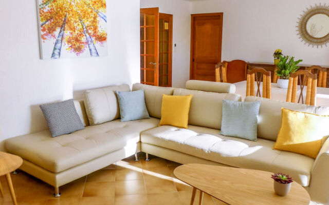Villa Mimosas