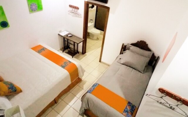 Hostal Las Puertas - Hostel