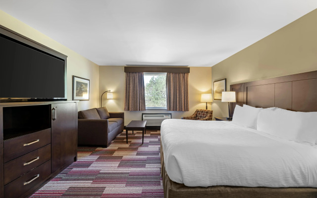 Best Western Plus Stoneridge Inn & Conference Centre