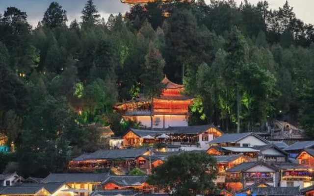 YIYUN hotel – Outside – Lijiang