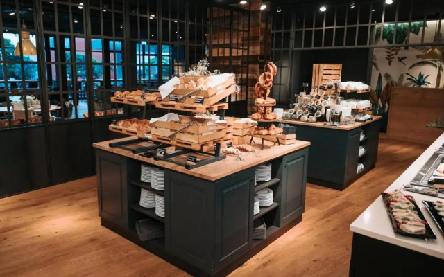 Feringapark Hotel by Coffee Fellows Hotels