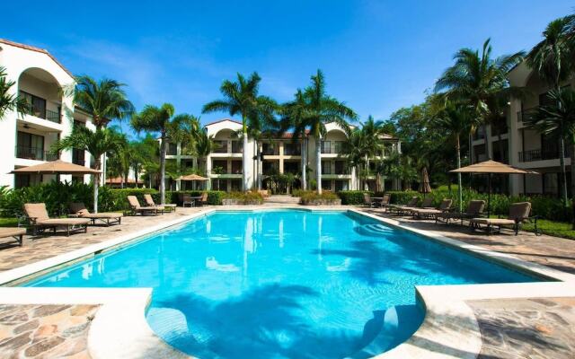Classy artsy ocean-view unit near pool at Pacifico in Coco sleeps 6