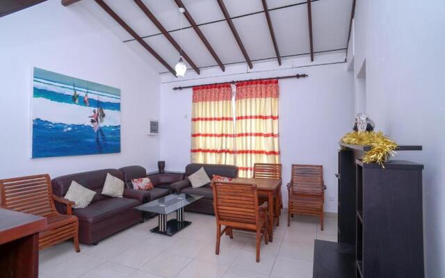 Oyo 435 Moon Beach Villa