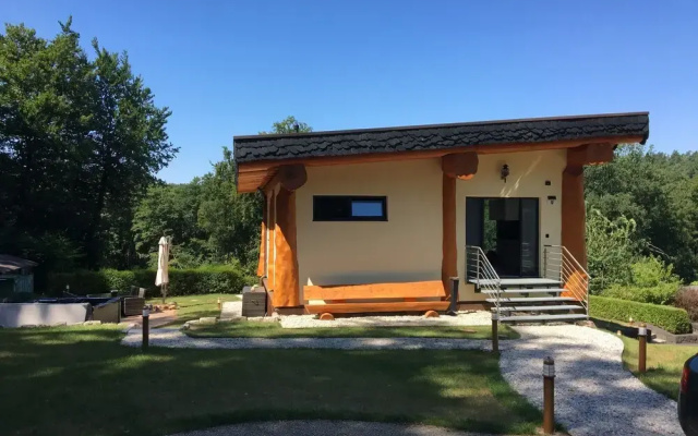 Kanadisches Blockhaus am Plauer See