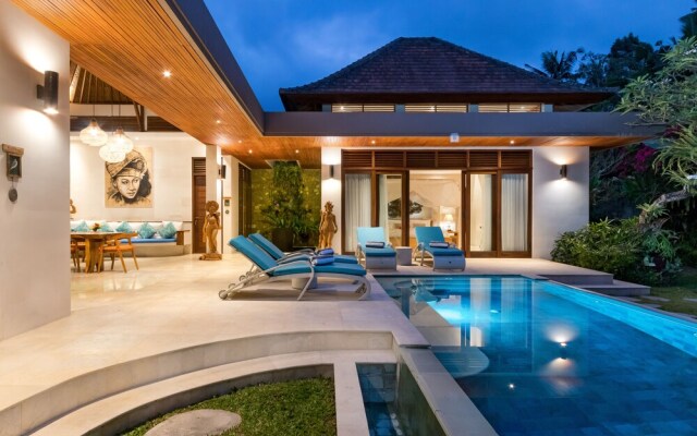 "best Seller 3 Bedrooms Pool Villa in Central Ubud"