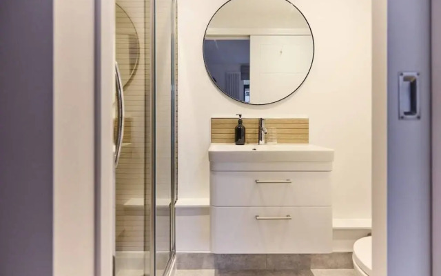 The Melbray Escape - Trendy 2bdr Apartment