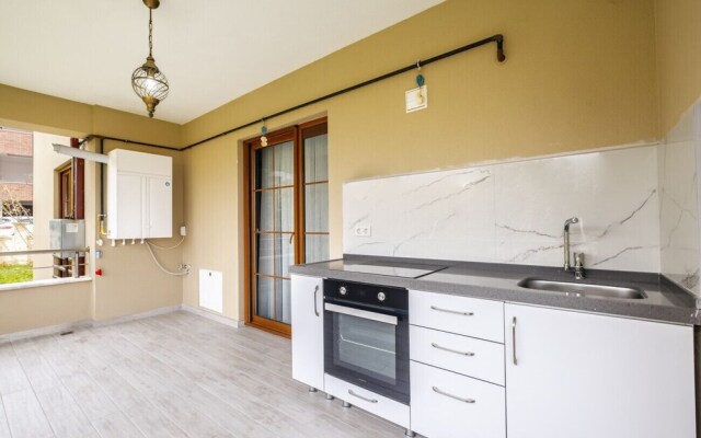 Lovely Flat With Balcony in Kartepe Kocaeli