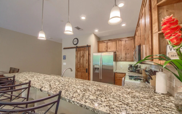 Lazy Daze RG210 - 3 Br Condo