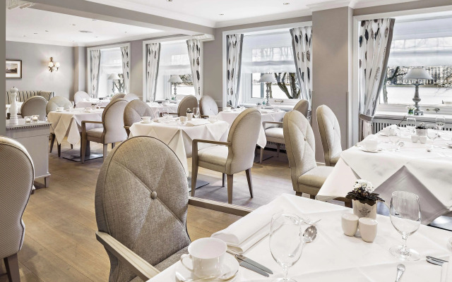 Fairmont Hotel Vier Jahreszeiten Hamburg