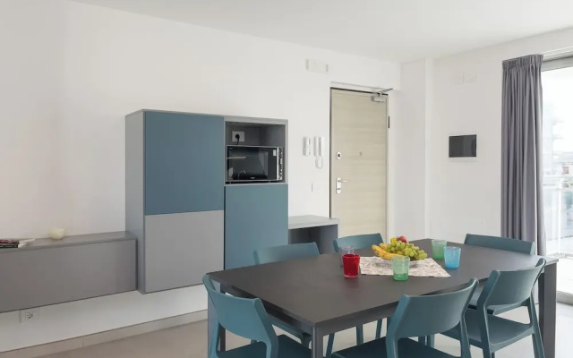 Central Flat 150 mt From Beach