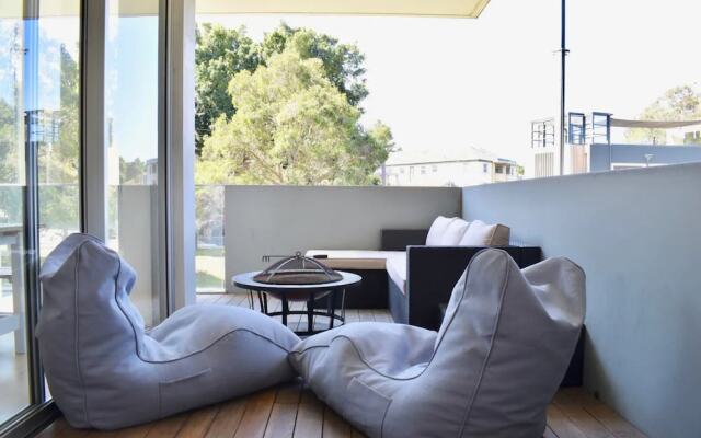 Bright and Open 2 Bedroom Bondi Flat