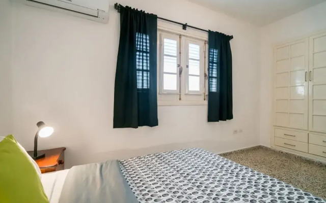 Ocean Breeze & Suites