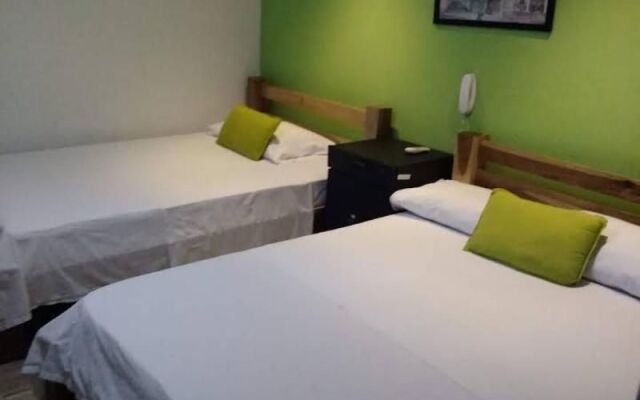 Hotel Cañaveral Plaza