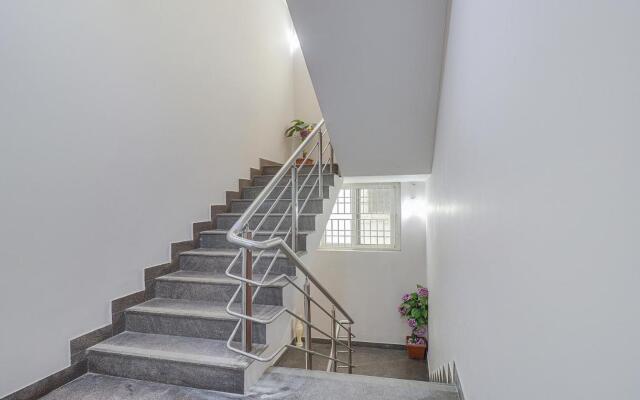 Fab Hotel Rithikha Inn
