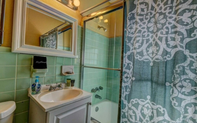 Clearwater Beach Cabana by RedAwning