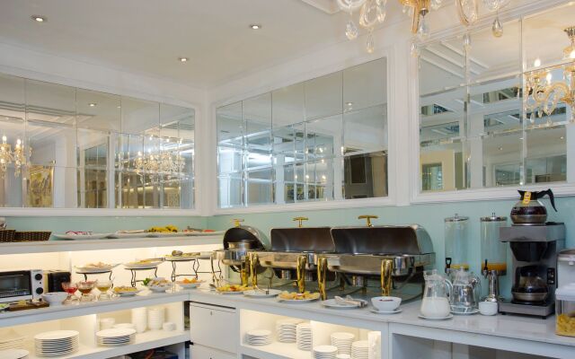 Luxury Old Quarter Hotel & Gym