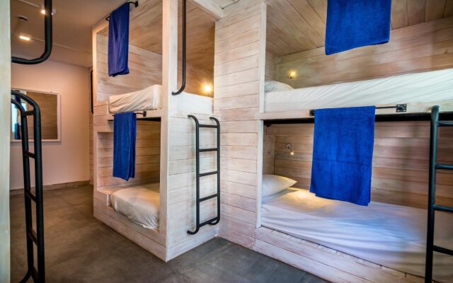 Island Hostels
