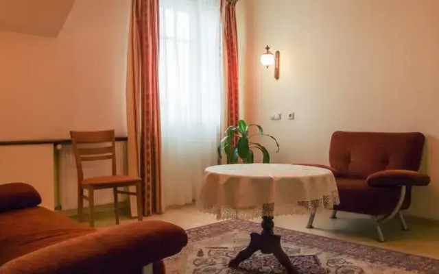 Hotel Sutoris