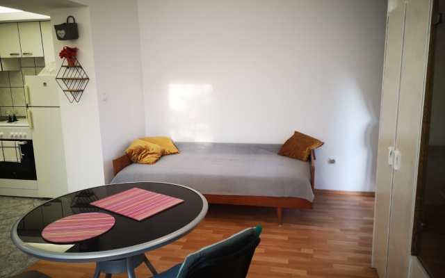 Apartment Maria - 100 m from sea: A1 Pirovac, Riviera Sibenik