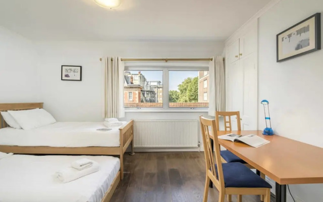 Adorable 3 bed Apartment in Bayswater