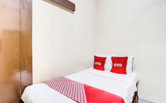 Super OYO 92511 Griya Dias  Syariah