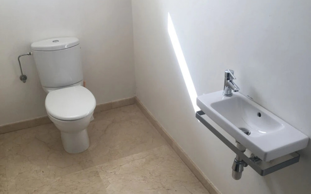 Spacious Comfortable Villa Ref T72024