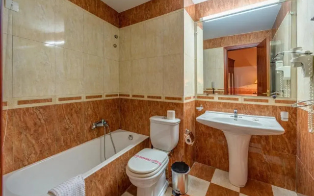 Alexios Luxury Hotel