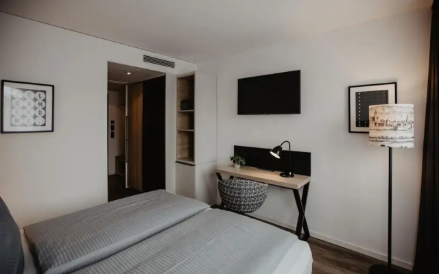 Arivo Aparthotel