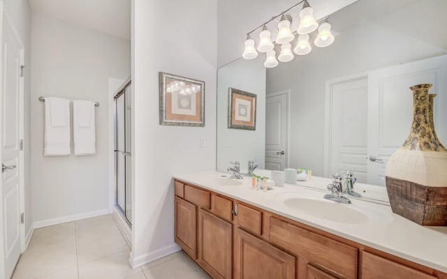 Spacious Home W/private Pool/spa & Free Waterpark!