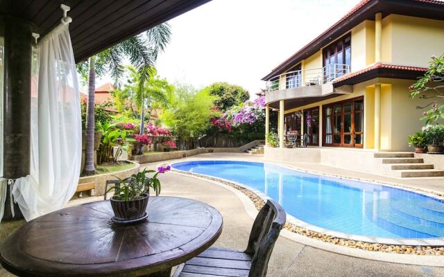 7 Bedroom Twin Villas TG48+TG25 on Beach Front Resort SDV282/288-By Samui Dream Villas