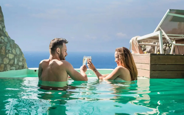Klidon Dreamy Living Suites
