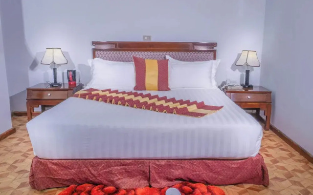 Tirar International Hotel