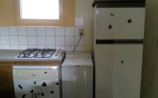 Studio in Saint-thibéry, With Wifi - 8 km From the Beach