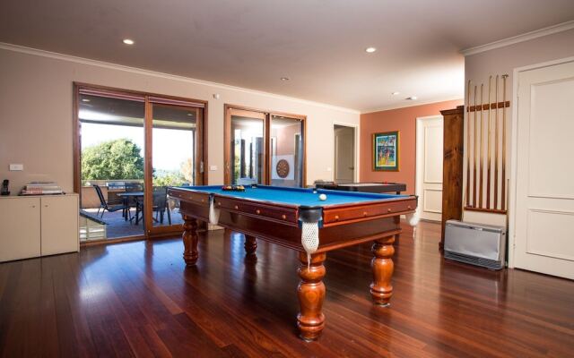 Tura Beach House On Pacific Way