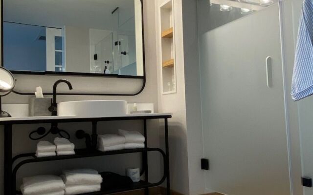 The Brenton Hotel