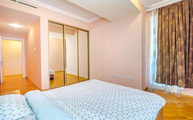 Port Baku Residance 710 A