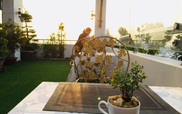 Happy Life Hotel