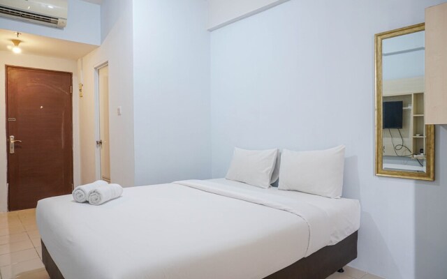 Simple with Affordable Price Studio Puri Park View Apartment