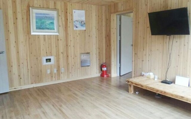 Jecheon Log Tree Pension