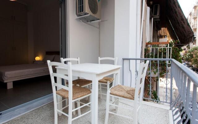 Renovated 2025 5 Bdr House Near Acropolis - New Beds Terrace Green Yard